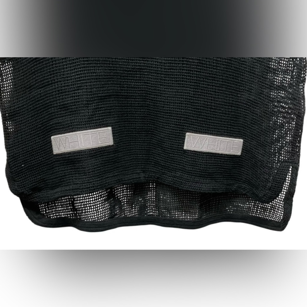 Off-White Sleeveless Top - Picture 4 of 4